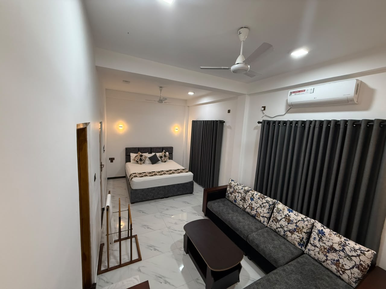Luxury Hotel
